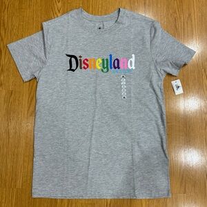 NWT Disneyland Resort Gray Rainbow Short Sleeve Size S